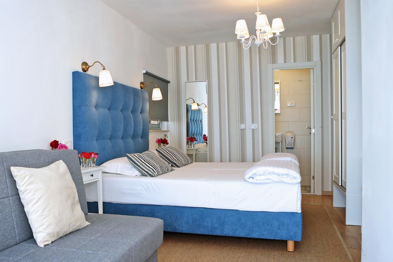 Chambre Triple Supérieure - Vue sur Mer